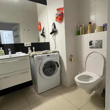 Airport Cybernetyki2 Warschau