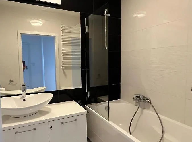 Airport Cybernetyki2 *