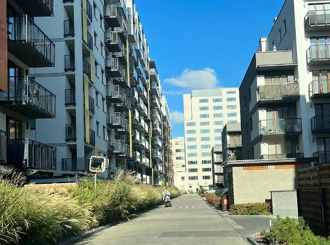 Airport Cybernetyki2 * Warszawa